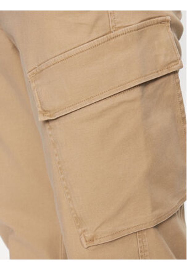 Levi's® Spodnie materiałowe 39441-0000 Beżowy Taper Fit. Kolor: beżowy. Materiał: bawełna