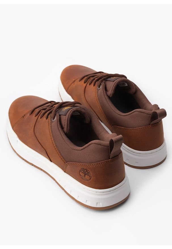 Timberland - Sneakersy męskie TIMBERLAND Maple Grove LTHR OX. Okazja: na co dzień. Kolor: brązowy. Materiał: jeans, materiał, guma