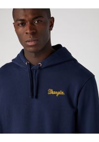 Wrangler - WRANGLER LOGO HOODIE MĘSKA BLUZA Z KAPTUREM NIEROZPINALNA NAVY BLUE W654I4114. Typ kołnierza: kaptur #3