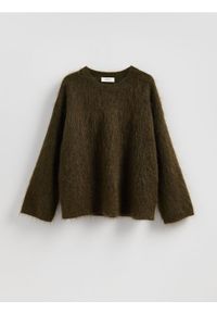Reserved - Sweter z moherem - oliwkowy. Kolor: oliwkowy. Materiał: moher #1