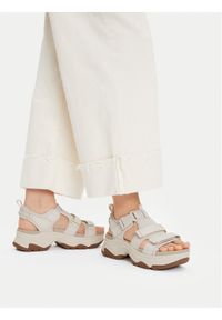 Teva Sandały 1164570 Écru. Kolor: kremowy. Materiał: materiał #1