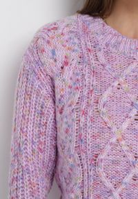 Born2be - Fioletowy Sweter z Ozdobną Kolorową Nicią Gabriani. Kolor: fioletowy. Wzór: kolorowy. Sezon: jesień, zima #4