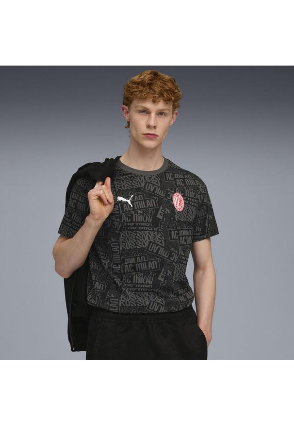 Puma - Męska koszulka AC Milan FtblCulture z nadrukiem na całej powierzchni PUMA. Kolor: czarny, czerwony, wielokolorowy. Wzór: nadruk. Sport: piłka nożna