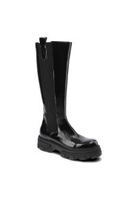 Czarne Kozaki Damskie Nessi Modne Skórzane Buty. Okazja: na co dzień. Zapięcie: zamek. Kolor: czarny. Materiał: skóra, lakier. Szerokość cholewki: normalna. Obcas: na obcasie. Styl: casual. Wysokość obcasa: niski #1