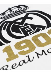 Real Madrid - Real Madryt 1902 - biała koszulka z herbem - M. Kolor: wielokolorowy. Sport: piłka nożna