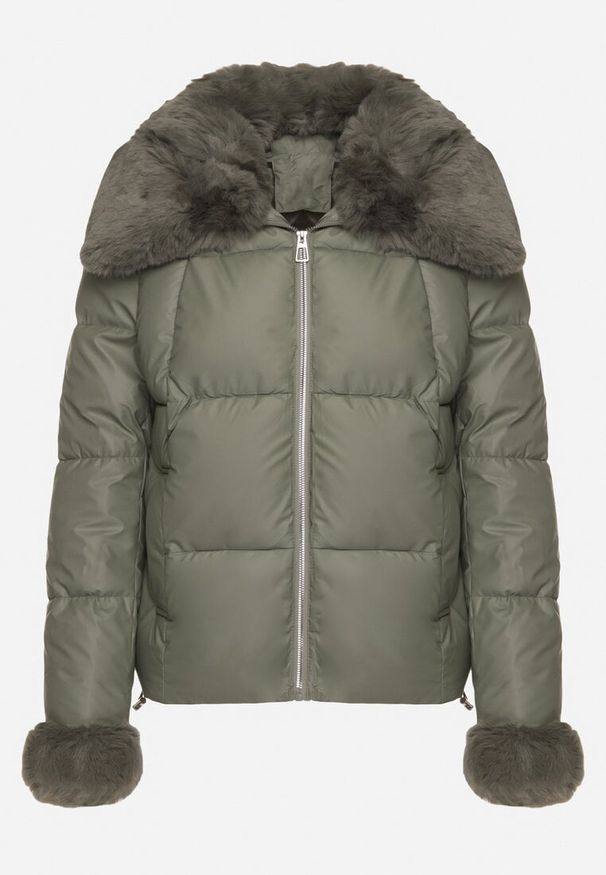 Born2be - Zielona Pikowana Kurtka z Szerokim Kołnierzem z Futerkiem Galerra. Okazja: na co dzień, na spacer. Kolor: zielony. Materiał: futro. Sezon: zima. Styl: casual, elegancki