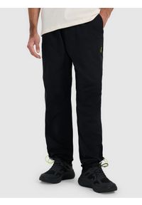 4f - 4F Spodnie casual męskie - czarne XXL. Okazja: na co dzień. Kolor: czarny. Materiał: syntetyk, tkanina, materiał. Styl: casual