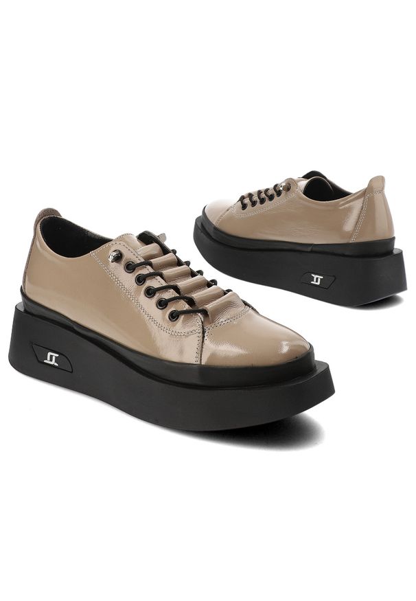 Beżowe Półbuty Artiker Eleganckie Obuwie Damskie. Okazja: na spacer, na co dzień. Kolor: beżowy. Materiał: skóra, lakier. Styl: elegancki