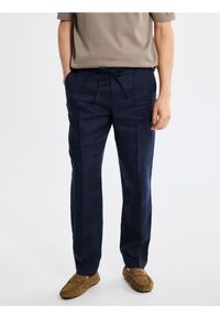 Reserved - Lniane spodnie jogger - granatowy. Kolor: niebieski. Materiał: len #1