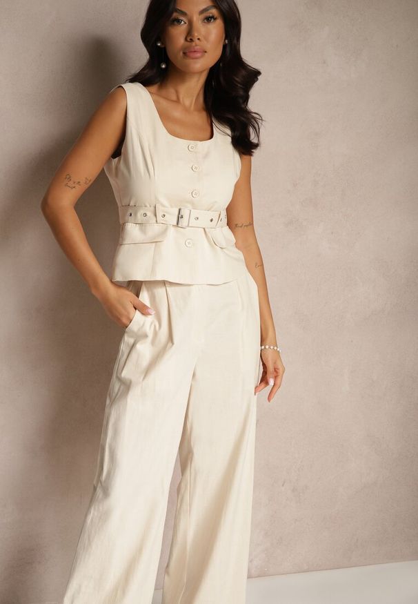 Renee - Jasnobeżowy Komplet Garniturowy z Wiskozą Szerokie Spodnie i Kamizelka Helivia. Kolor: beżowy. Materiał: wiskoza