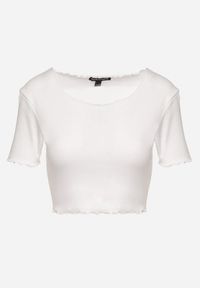 Born2be - Biały Prążkowany T-shirt z Bawełną Adlesa. Okazja: na co dzień. Kolor: biały. Materiał: bawełna, prążkowany. Styl: casual #5