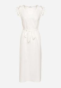 Born2be - Biała Sukienka Wiązana w Pasie z Rękawem z Falbanką z Rozcięciami i Cyrkoniami Fernesta. Okazja: do pracy. Typ kołnierza: kołnierz z falbankami. Kolor: biały. Wzór: aplikacja. Styl: wizytowy, elegancki #3