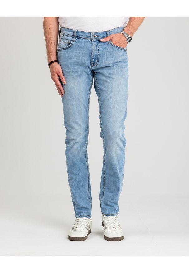 Męskie Spodnie jeansowe Mustang Style Oregon Tapered Denim Blue 1018072 5000 401