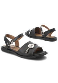 Sandały damskie Artiker, cholewka ze skóry naturalnej licowej pasek wokół kostki z regulacją na klamrę, czarne, 58C1606. Zapięcie: klamry. Kolor: czarny. Materiał: skóra #6