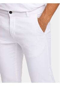 Lindbergh Chinosy 30-005044 Biały Slim Fit. Kolor: biały. Materiał: bawełna #8