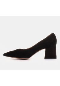 Marco Shoes Eleganckie czarne czółenka 1434P damskie z zamszu. Kolor: czarny. Materiał: zamsz. Styl: elegancki