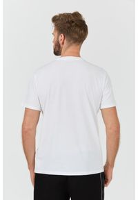 Guess - GUESS Biały t-shirt z dużym logo Clsc Tri Logo. Kolor: biały #6