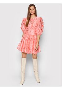 Custommade Sukienka koktajlowa Lulia 999323414 Różowy Regular Fit. Kolor: różowy. Materiał: syntetyk. Styl: wizytowy