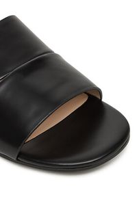 Calvin Klein Klapki Flat Slide - Lth 2 Straps HW0HW02365 Czarny. Kolor: czarny. Materiał: skóra