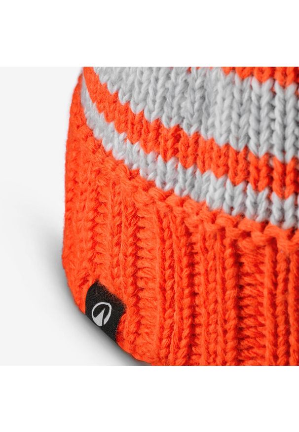 WEDZE - Czapka narciarska dla dzieci Wedze Grand Nord 500. Kolor: wielokolorowy, szary, czerwony, pomarańczowy. Materiał: akryl, materiał. Sezon: zima. Styl: sportowy