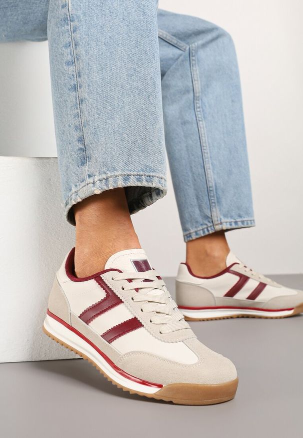 Born2be - Beżowo-Bordowe Sneakersy Ozdobione Paskami Eranelia. Okazja: na co dzień. Zapięcie: pasek. Kolor: beżowy. Materiał: jeans. Wzór: aplikacja