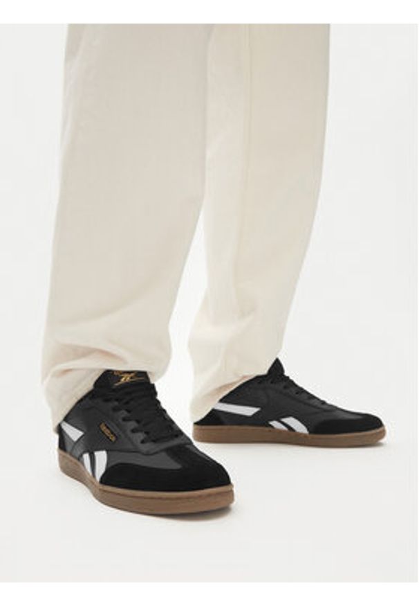 Reebok Sneakersy FORTE LOUNGER AR30252MBCY Czarny. Kolor: czarny. Materiał: materiał, syntetyk