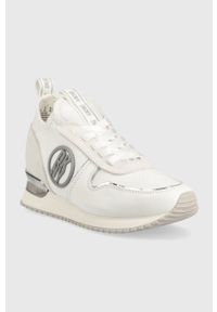 DKNY - Dkny sneakersy SABATINI kolor biały K4261395. Nosek buta: okrągły. Zapięcie: sznurówki. Kolor: biały. Materiał: guma. Obcas: na koturnie #3