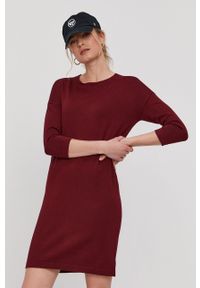 Vero Moda Sukienka kolor bordowy mini prosta. Okazja: na co dzień. Kolor: czerwony. Materiał: dzianina. Wzór: gładki. Typ sukienki: proste. Styl: casual. Długość: mini #1