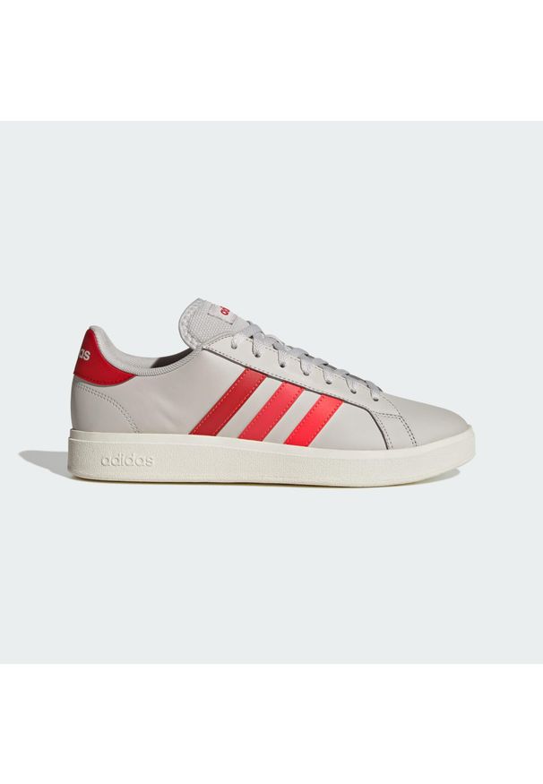 Adidas - Grand Court TD Lifestyle Court Casual Shoes. Okazja: na co dzień. Kolor: czerwony, szary, wielokolorowy. Materiał: materiał. Sport: turystyka piesza