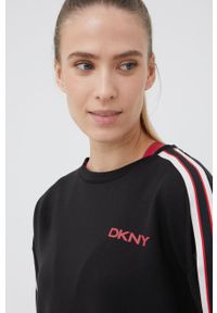 DKNY - Dkny bluza lounge YI2222534 damska kolor czarny. Kolor: czarny. Materiał: dzianina. Długość rękawa: długi rękaw. Długość: długie. Wzór: aplikacja #2