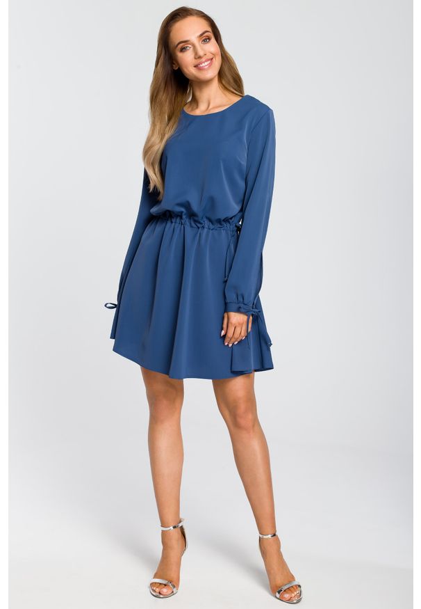 e-margeritka - Sukienka rozkloszowana z długim rękawem niebieska - xl. Kolor: niebieski. Materiał: poliester, elastan, materiał. Długość rękawa: długi rękaw. Styl: elegancki, boho
