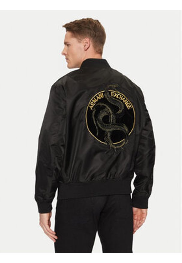 Armani Exchange Kurtka bomber XM000189 AF12011 MC057 Czarny Regular Fit. Kolor: czarny. Materiał: syntetyk