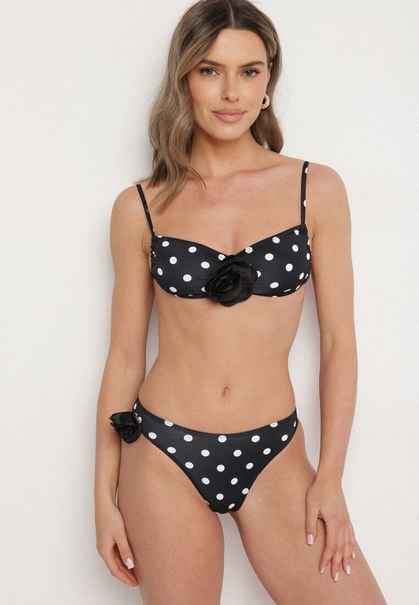 Born2be - Czarne Bikini w Kropki Biustonosz i Majtki Figi z Kwiatowymi Aplikacjami Moritia. Kolor: czarny. Wzór: kwiaty, aplikacja, kropki