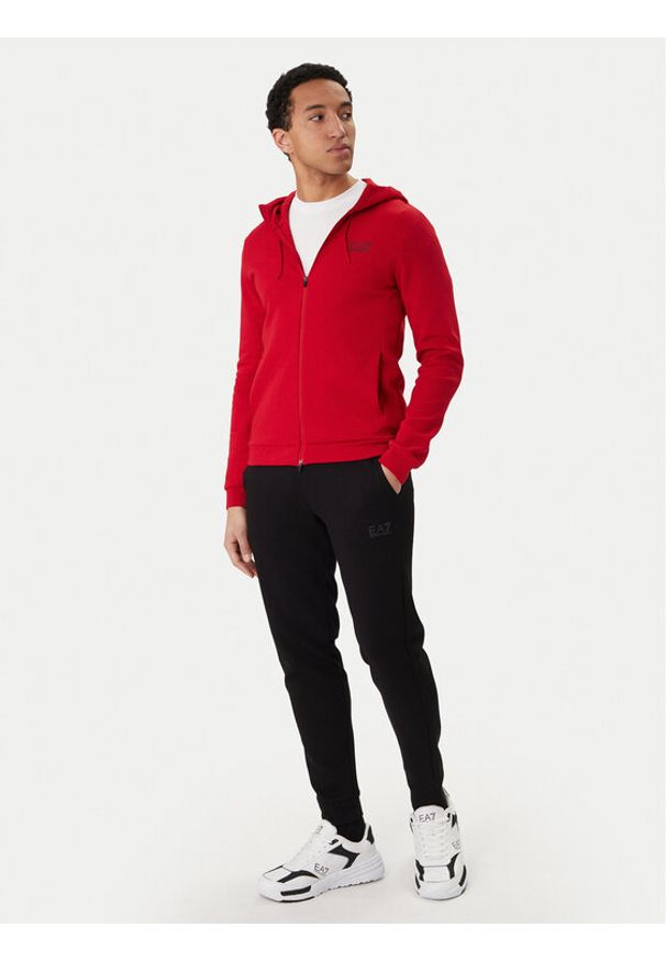 EA7 Emporio Armani Dres 7M001602 AF20845 M5055 Czerwony Regular Fit. Kolor: czerwony. Materiał: bawełna