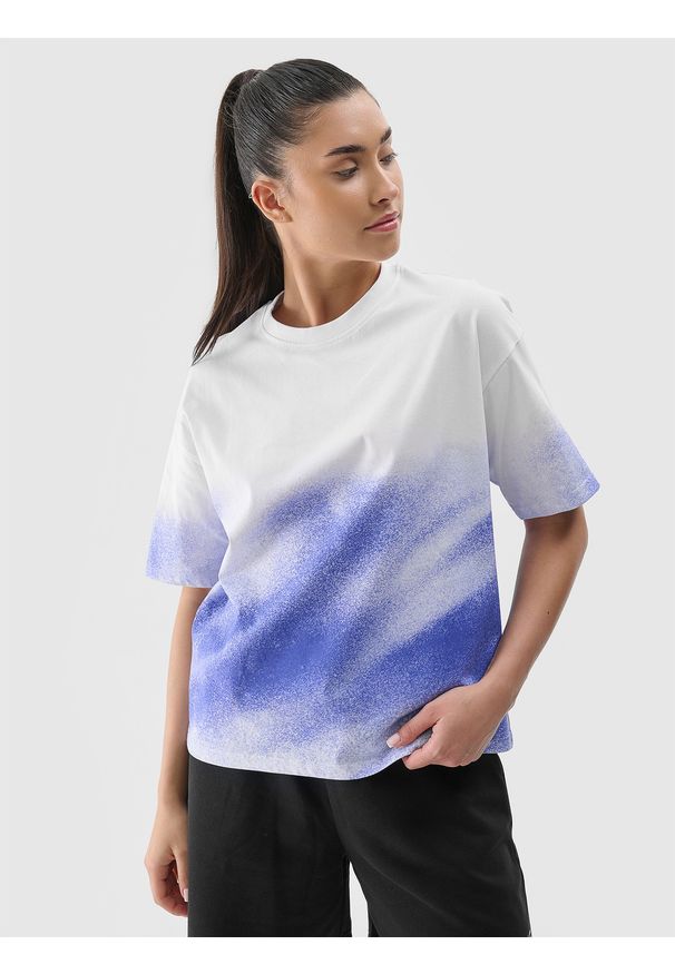4f - 4F T-shirt oversize z nadrukiem damski - niebieski L. Okazja: na co dzień. Kolor: niebieski. Materiał: bawełna, jersey, dzianina. Wzór: nadruk. Styl: sportowy, klasyczny, casual