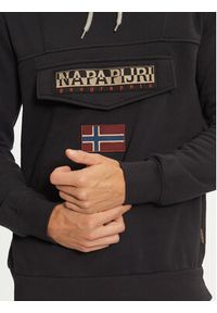 Napapijri Bluza Burgee NP0A4I9B Czarny Regular Fit. Kolor: czarny. Materiał: bawełna