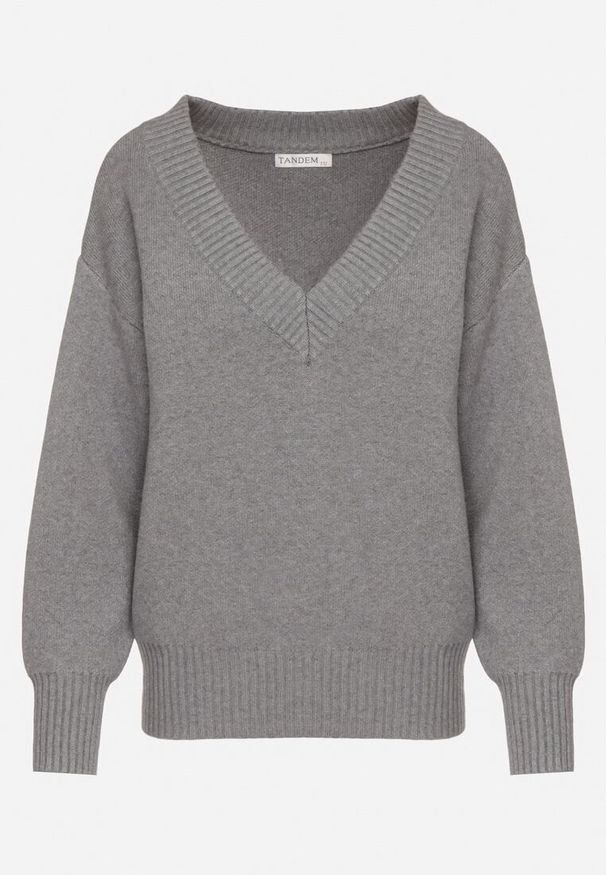 Born2be - Szary Sweter z Kaszmirem z Dekoltem w Serek Plenae. Okazja: na co dzień. Typ kołnierza: dekolt w serek. Kolor: szary. Materiał: kaszmir. Styl: klasyczny, casual, elegancki