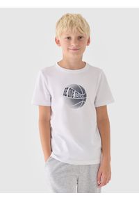 4f - 4F T-shirt z nadrukiem chłopięcy - biały 128 (7-8 lat). Okazja: na co dzień. Kolor: biały. Materiał: dzianina, jersey, bawełna. Długość rękawa: krótki rękaw. Długość: krótkie. Wzór: nadruk. Sezon: lato. Styl: casual, klasyczny, sportowy #1