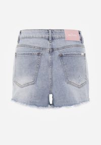 Born2be - Niebieskie Jeansowe Szorty Casual z Bawełną Wysokim Stanem Przetarciami i Brokatem Delona. Okazja: na co dzień. Stan: podwyższony. Kolor: niebieski. Materiał: bawełna, jeans. Długość: krótkie. Wzór: aplikacja. Styl: casual #6