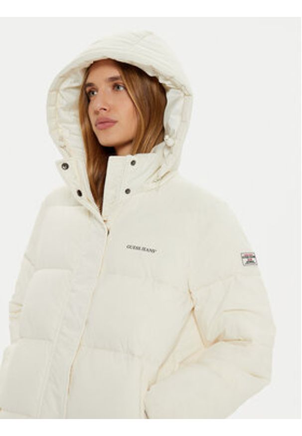 Guess Jeans Kurtka zimowa W4BL24 WGII2 Écru Regular Fit. Materiał: syntetyk. Sezon: zima