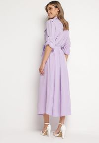 Born2be - Jasnofioletowa Rozkloszowana Sukienka Maxi z Koszulową Górą i Wiązanym Paskiem Indiga. Kolor: fioletowy. Materiał: materiał. Wzór: jednolity. Typ sukienki: koszulowe. Długość: maxi #2