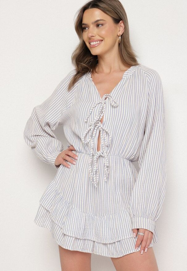 Born2be - Niebieski Bawełniany Kombinezon w Paseczki z Wiązaniem Oviare. Okazja: na spacer, na co dzień. Kolor: niebieski. Materiał: bawełna. Długość rękawa: długi rękaw. Długość: długie. Styl: klasyczny, casual, elegancki