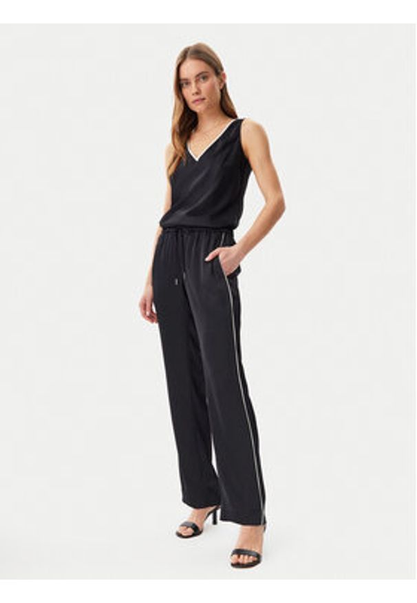 Calvin Klein Spodnie materiałowe K20K208365 Czarny Regular Fit. Kolor: czarny. Materiał: syntetyk