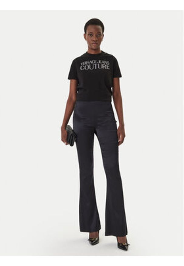 Versace Jeans Couture Spodnie materiałowe 80HAC1A7 N0640 Czarny Flare Fit. Kolor: czarny. Materiał: wiskoza