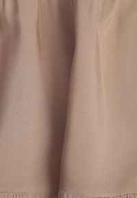 Born2be - Beżowa Sukienka a Rozkloszowana Sukienka na Ramiączkach z Falbanami Criselles. Okazja: na plażę, na spacer. Typ kołnierza: kołnierz z falbankami. Kolor: beżowy. Materiał: bawełna. Długość rękawa: na ramiączkach. Sezon: lato. Styl: elegancki #4