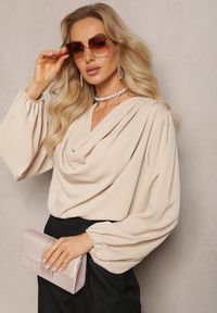 Renee - Beżowa Elegancka Bluzka z Marszczeniem i Zakładką Blusai. Kolor: beżowy. Styl: elegancki