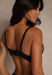 Renee - Czarno-Beżowy Biustonosz Ozdobiony Koronką i Kokardkami Sellene. Kolor: czarny. Materiał: koronka. Wzór: koronka, aplikacja #4