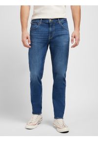 Lee - MESKIE SPODNIE LEE AUSTIN EAST NEW YORK 112349211. Okazja: na co dzień. Styl: sportowy, klasyczny, elegancki, casual