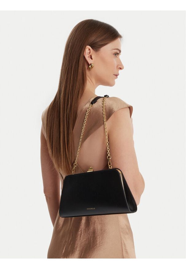 Coccinelle Torebka UR8 Coccinelleliv Calf E1 UR8 19 02 01 Czarny. Kolor: czarny. Materiał: skórzane