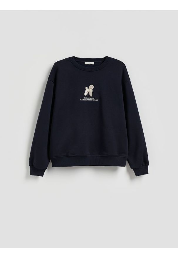 Reserved - Bluza z haftem - granatowy. Kolor: niebieski. Materiał: dzianina, bawełna. Wzór: haft